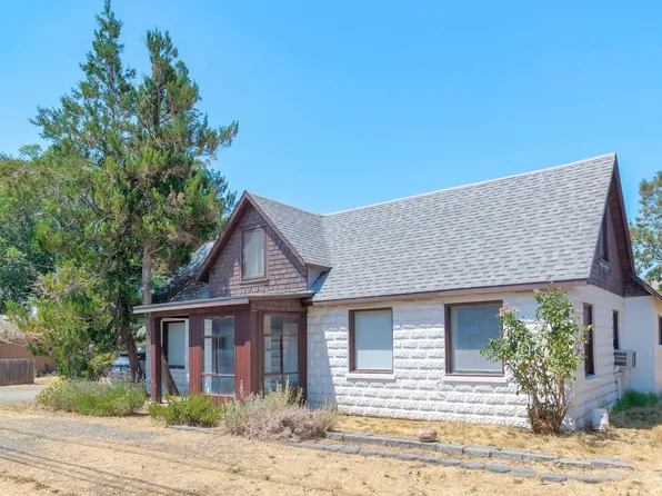 2352 Redwood Ave, Grants Pass, OR 97527