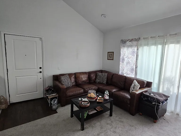 1350 N Escondido Blvd N #18 — Photo 10