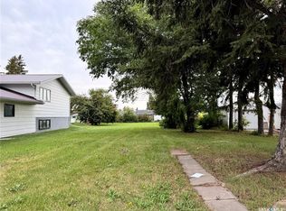 702 B Ave E, Wynyard, SK S0A4T0