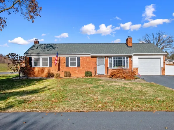 319 Homestead Dr, Bridgewater, VA 22812