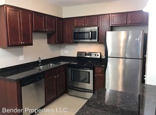 580 Lawrence Ave APT 305, Roselle, IL 60172