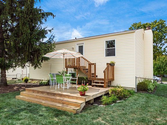 4th image of 1290 Hathersage Pl