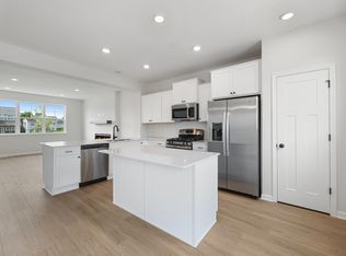 13629 Pine Dr, Rogers, MN 55374