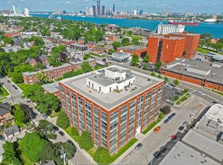 Walkerville Club Lofts, Windsor, ON N8Y 5B9