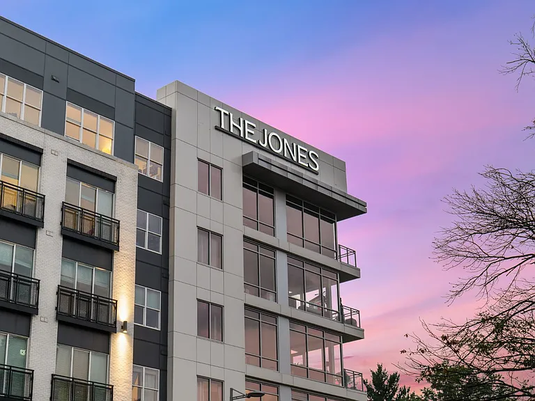 The Jones at Tysons — Photo 49