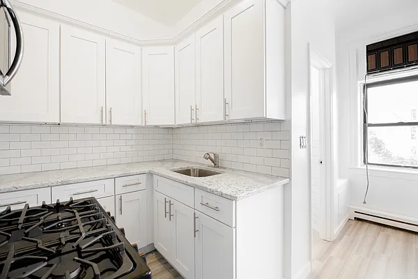 Rented by Christie’s International Real Estate of Westchester and Hudson V | media 15