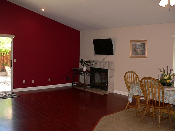 5th image of 500 Ronan Ave