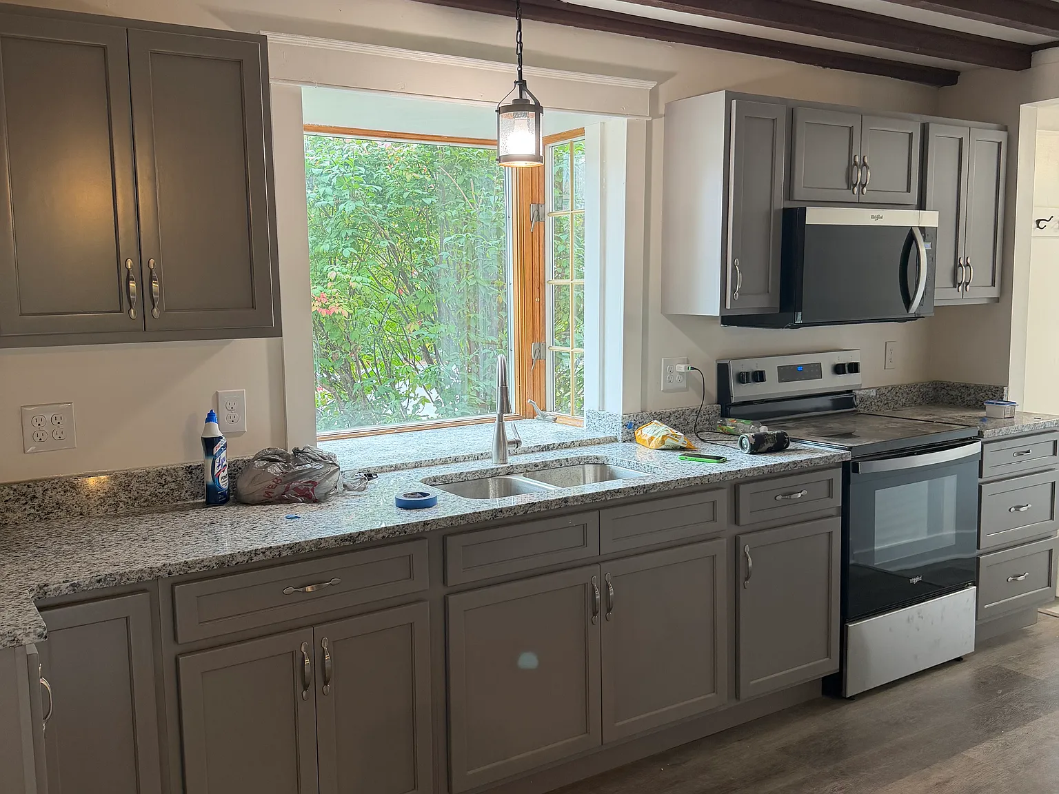 6 bed, 3488 sqft, $3,495 — Photo 3