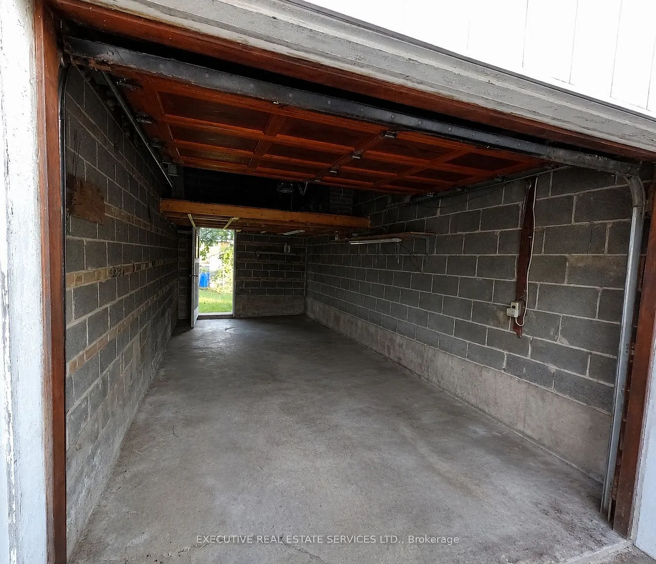 4 bed, $3,500 — Photo 2