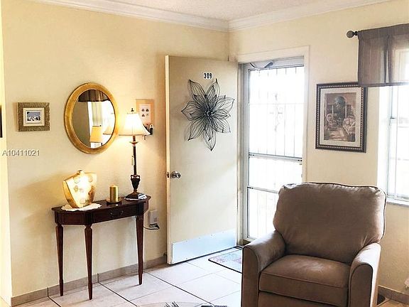2nd image of 16790 NE 14th Ave APT 309