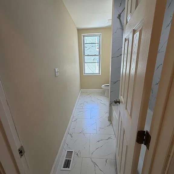 1904 E Lanvale St — Photo 5