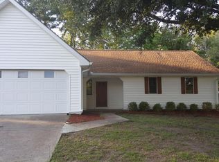 107 Lexington Dr, Hattiesburg, MS 39402