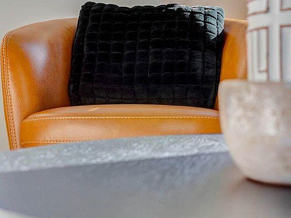 5th image of 4805 Paula St