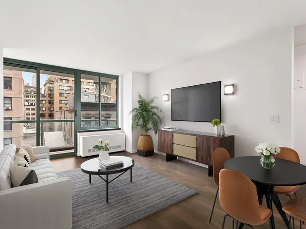 22 West 15th Street image 1 of 9