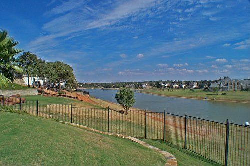 1st image of 3000 Lake Creek Dr