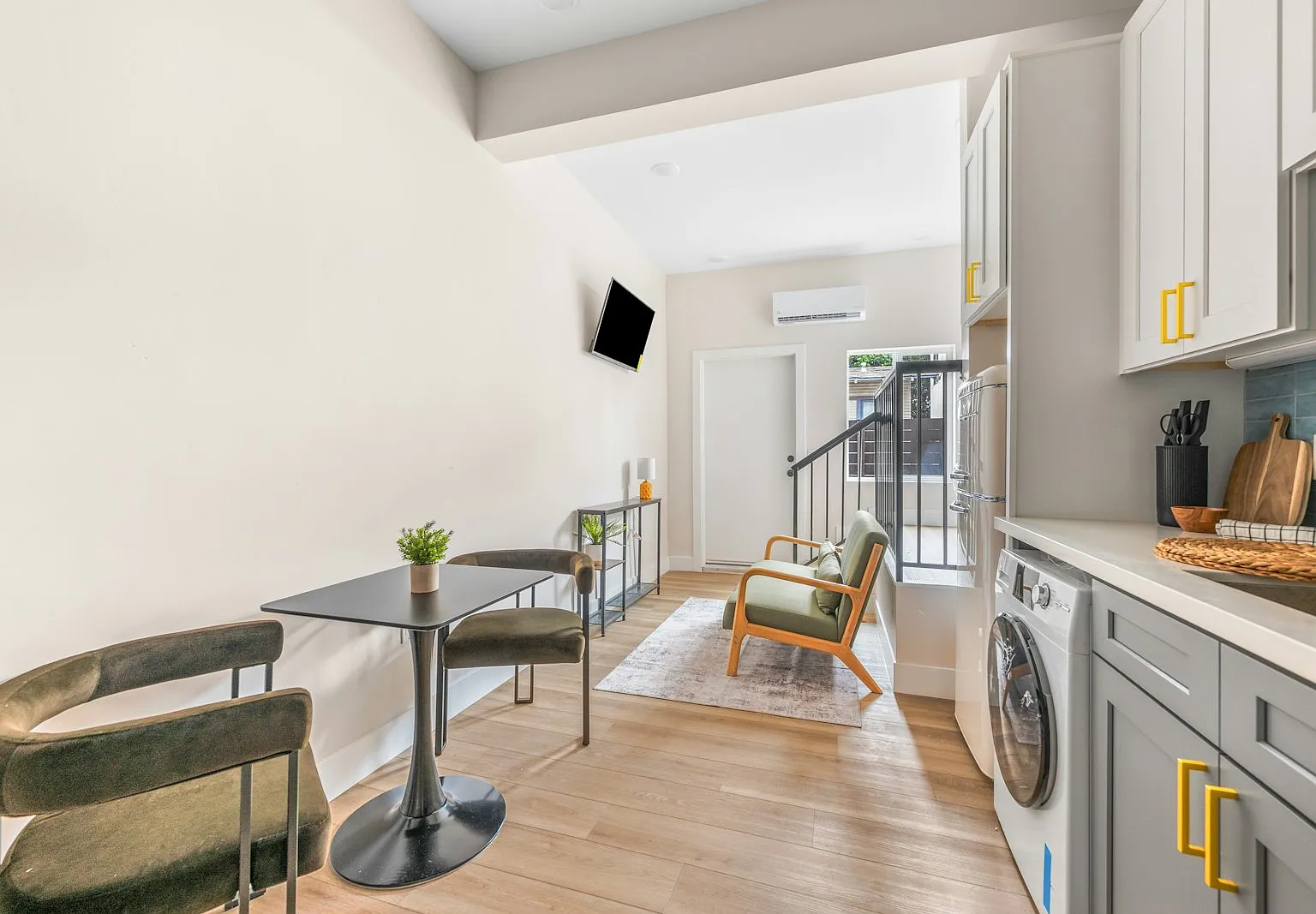 3167 Landis Street, Unit C — Photo 2