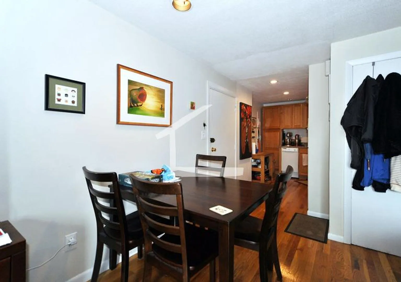 Cozy 1 bed 1 bath with private balcony available 7/1/26 — Photo 4