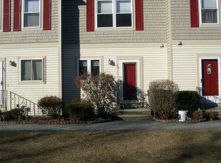 44 Fairway Dr, Coventry, RI 02816