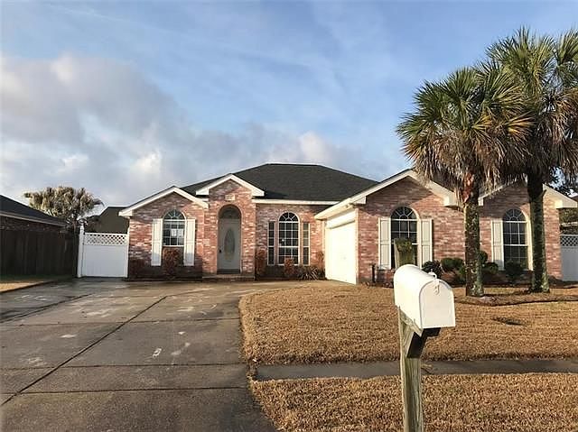 1st image of 54 Moss Dr