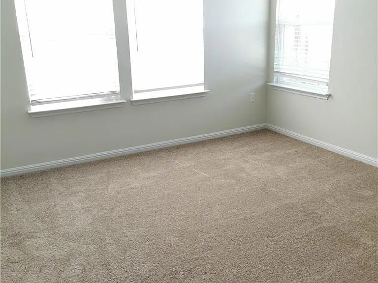 10504 Alemoor Dr — Photo 11