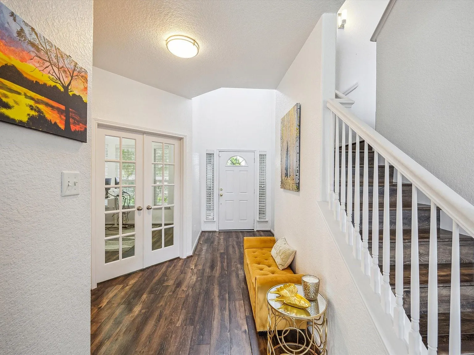 3 bed, 2.5 bath, 2454 sqft, $2,500 — Photo 4