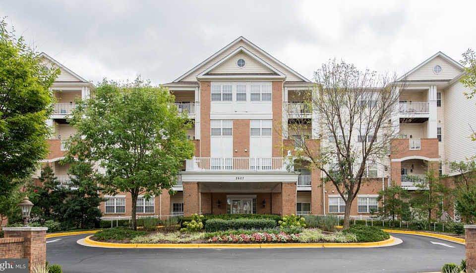 1st image of 2607 Chapel Lake Dr APT 111
