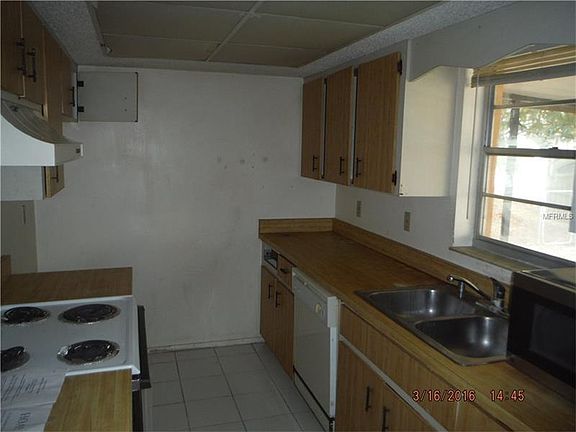 5th image of 1008 Florence St