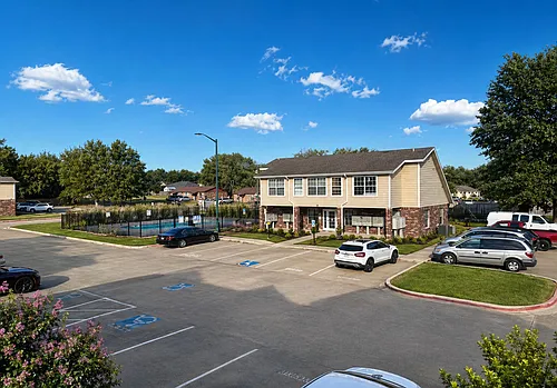 Remington Park Apartments Photo 1