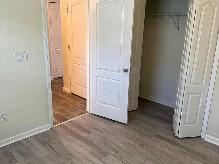 15704 Stedman Lake Dr — Photo 16
