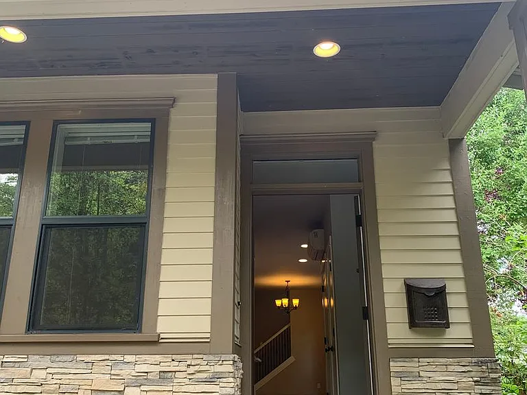 ADS457 — Photo 2