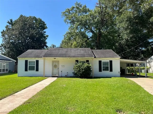 2008 Shirley Park Pl, Alexandria, LA 71301