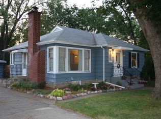 1735 Alta Vista Dr, Roseville, MN 55113