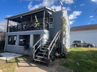 332 16th St, Dunbar, WV 25064