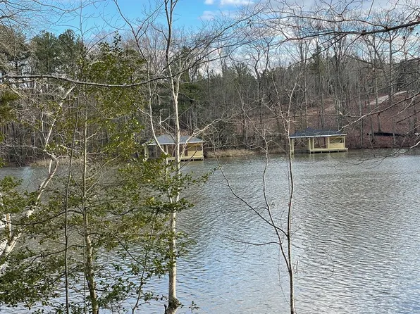 15 Barker Rd, Ebony, VA 23845