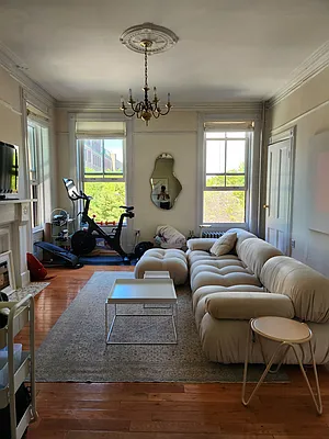 Rented by Frank Valvo Real Estate | media 21