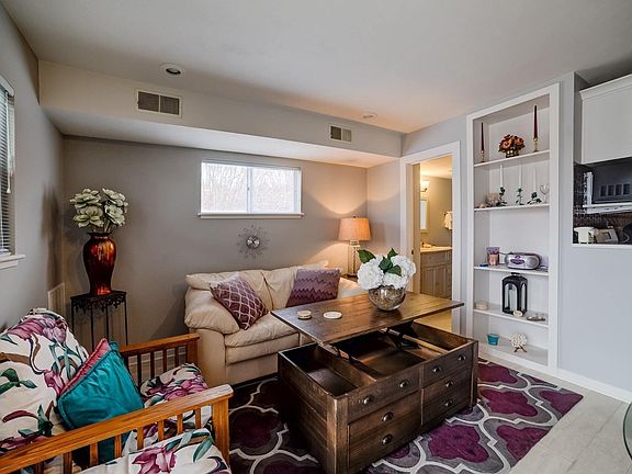 3rd image of 1089 Bluewater Dr