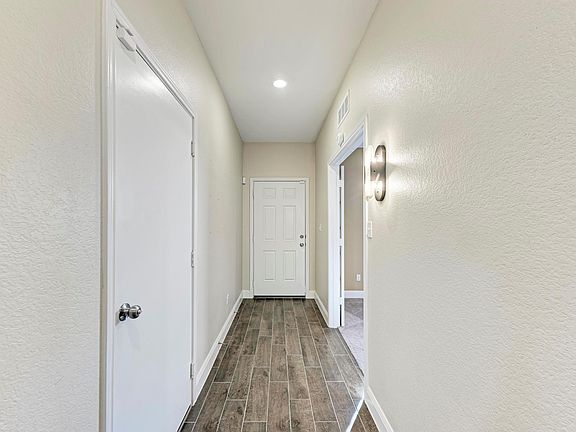 5th image of 1529 Brimhurst Dr