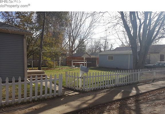 Large yard!