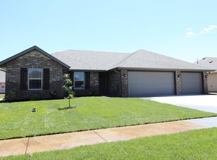 5606 W Beech St, Springfield, MO 65802