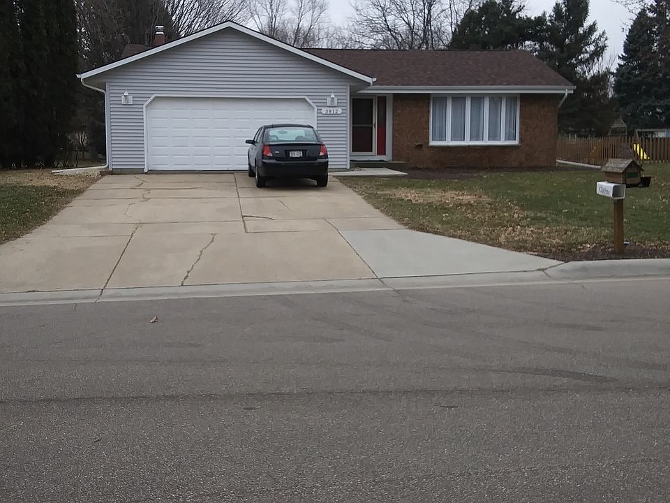 1st image of 3812 Bryn Mawr Dr