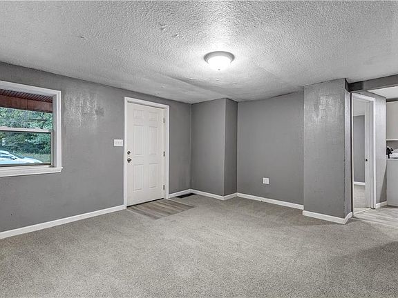 4th image of 626 N 37th St