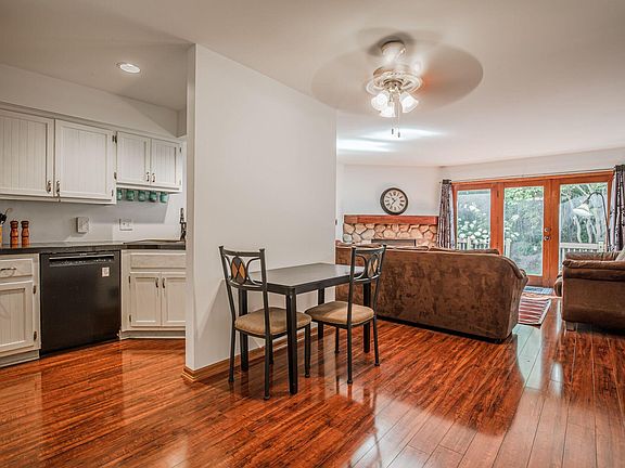 5th image of 2423 Willowood Dr