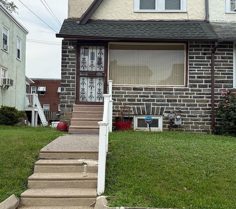 1st image of 838 Bullock Ave