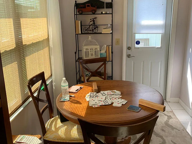 455 Bluebird Ln — Photo 6