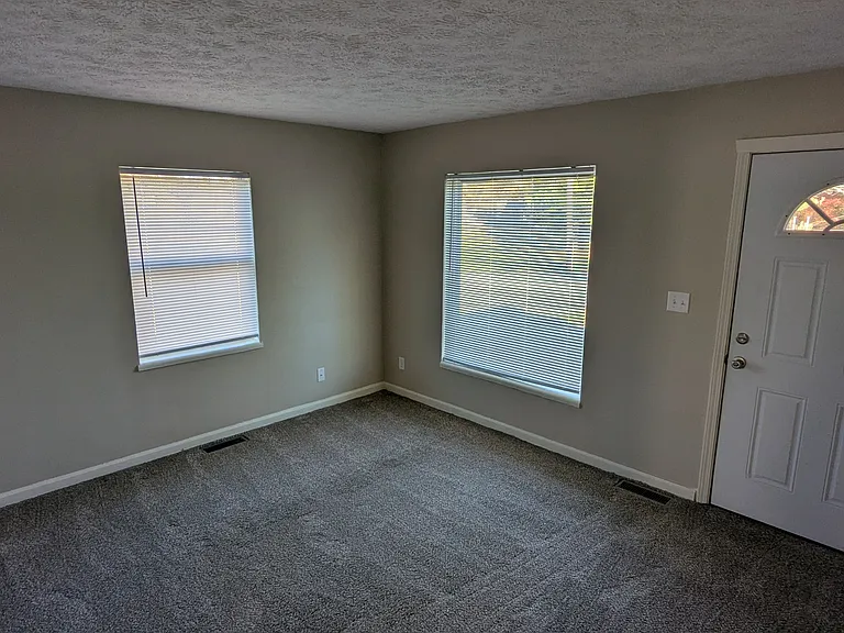 1545 & 1547 Tod Ave NW #1547 — Photo 3