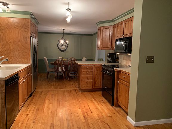 4th image of 3443 Stanford Dr