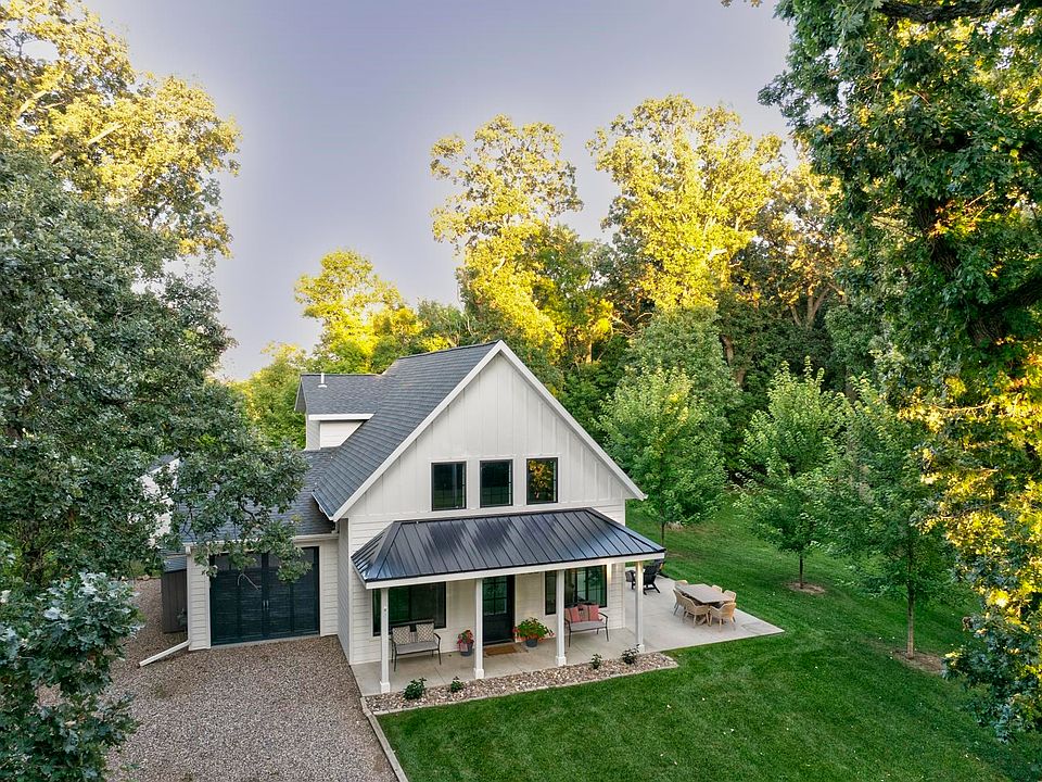 1st image of 1700 Nichols Ave