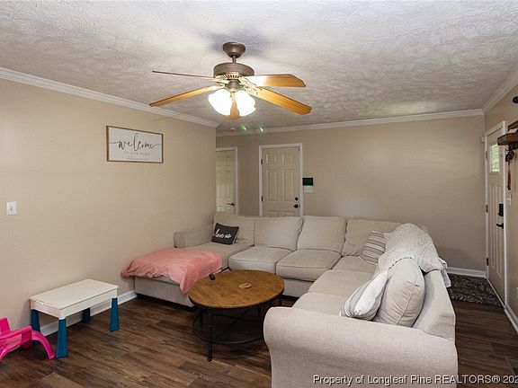 5th image of 6233 Hedingham Dr