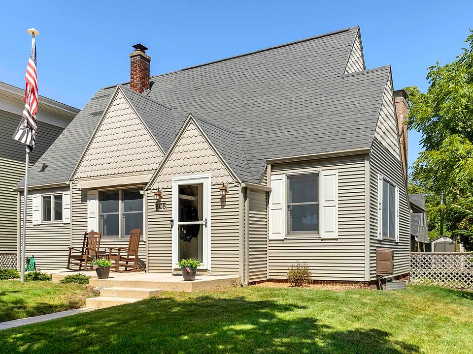 1st image of 605 Forest Ave
