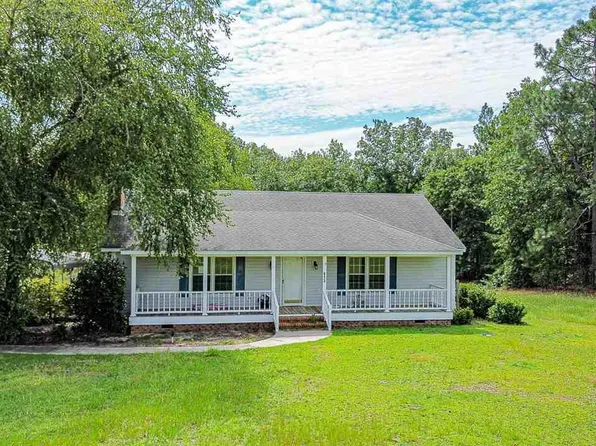 613 W Old Camden Rd, Hartsville, SC 29550